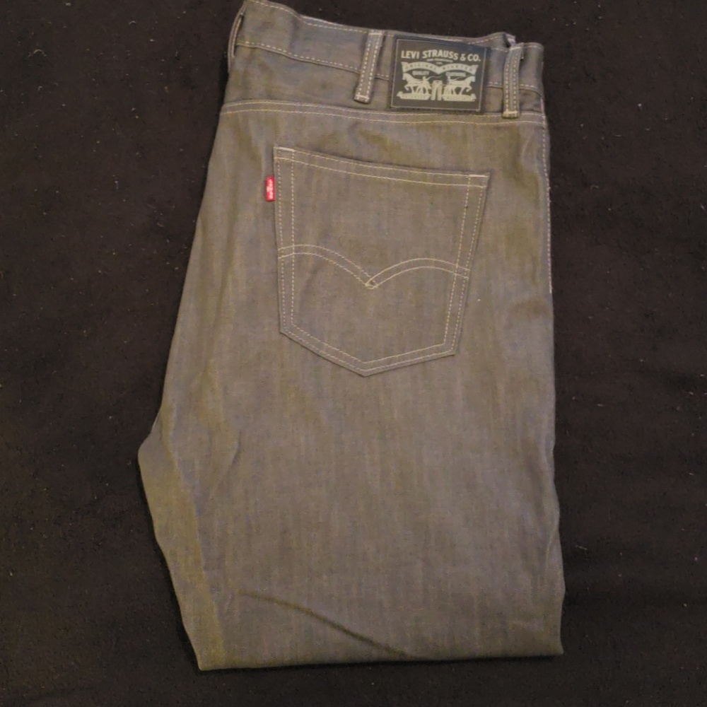 Levis